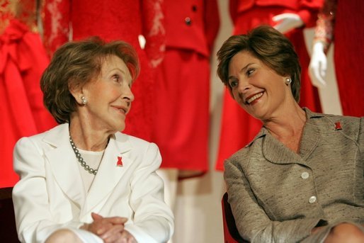 Description: Description: I:\_Backup\2011-07-11\Photos-Original-Before-Compression-DONT_DELETE\Bush\other related presidents and vice presidents\Reagan\Nancy Reagan and Laura Welch Bush.jpg